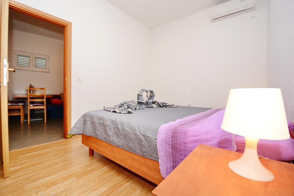 Apartments Katarina Veli Rat Exterior photo